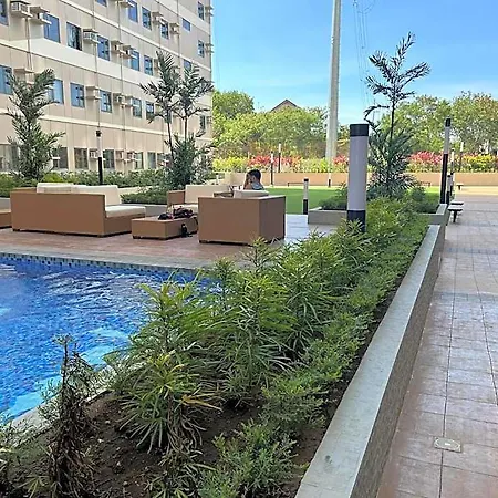 Smdc Green 2 Staycation, The Traditional & Modern Fusion Condo