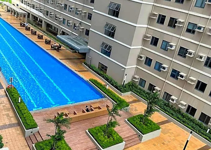 Smdc 2 Staycation, The Traditional & Modern Fusion
