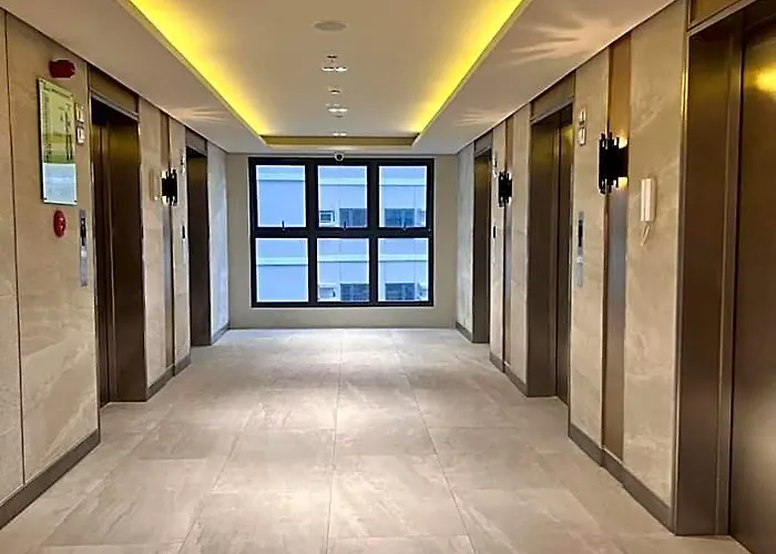 Smdc 2 Staycation, The Traditional & Modern Fusion