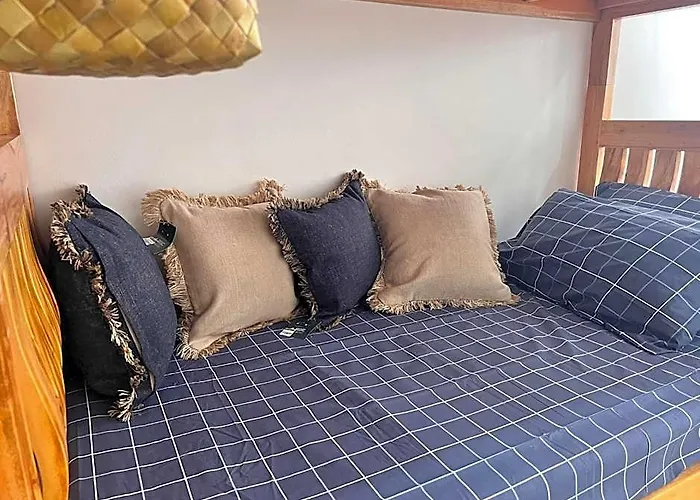 Hotel Smdc 2 Staycation, The Traditional & Modern Fusion