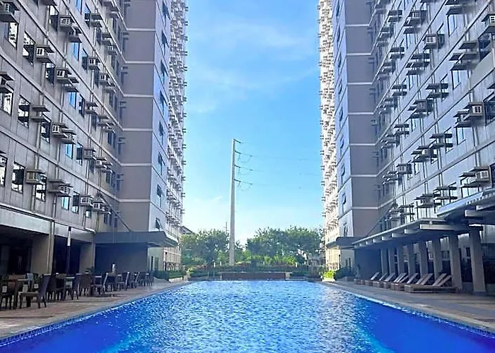 Smdc 2 Staycation, The Traditional & Modern Fusion 5* مانيلا